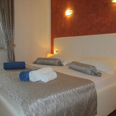 Villa Mirosa Saplunara Εξωτερικό φωτογραφία